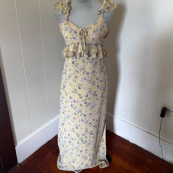 Lush Dresses & Skirts - NWT Lush Yellow Floral Dress, Size Small
